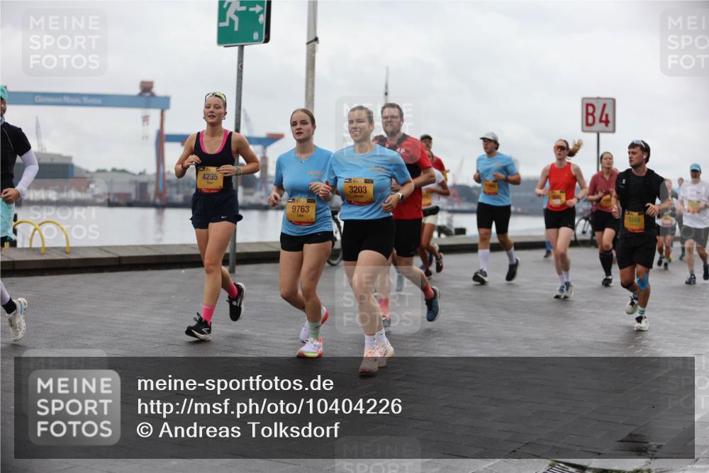 13.09.2026 - Kiel Lauf Andreas Tolksdorf http://msf.ph/oto/10404226 13.09.2026 11:04:57 Kiellinie 4235, 9763, 3203, 4, 3349 meine-sportfotos.de