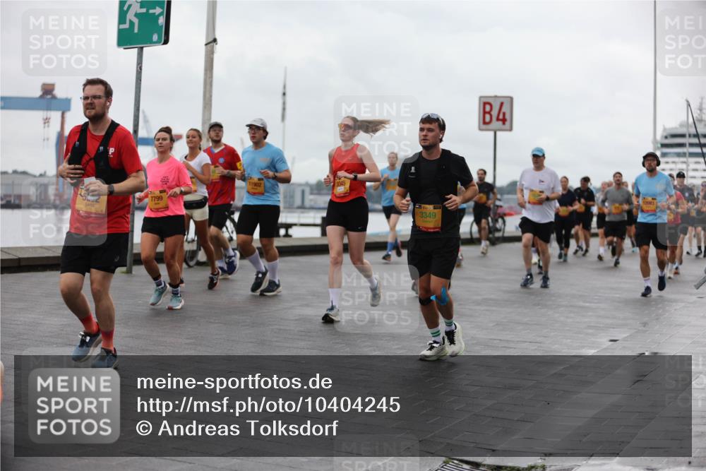 13.09.2026 - Kiel Lauf Andreas Tolksdorf http://msf.ph/oto/10404245 13.09.2026 11:04:58 Kiellinie 11902, 7799, 3045, 3349, 4, 12083 meine-sportfotos.de