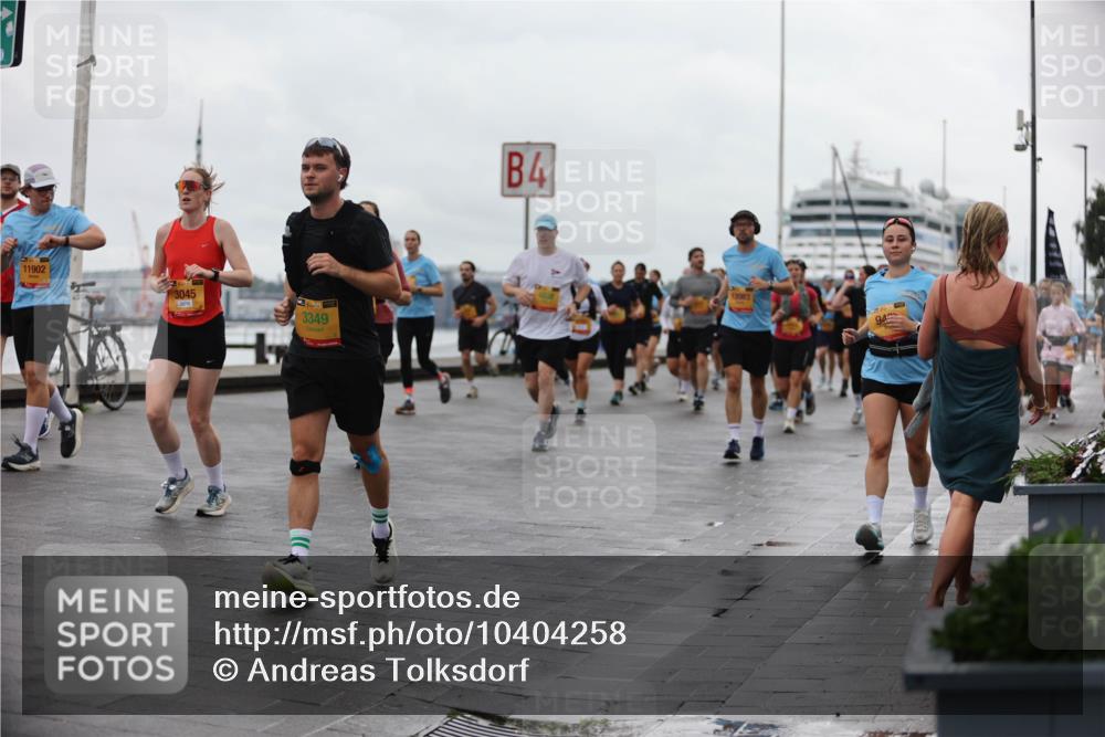 13.09.2026 - Kiel Lauf Andreas Tolksdorf http://msf.ph/oto/10404258 13.09.2026 11:04:59 Kiellinie 39, 11902, 3045, 3349, 4, 12063 meine-sportfotos.de