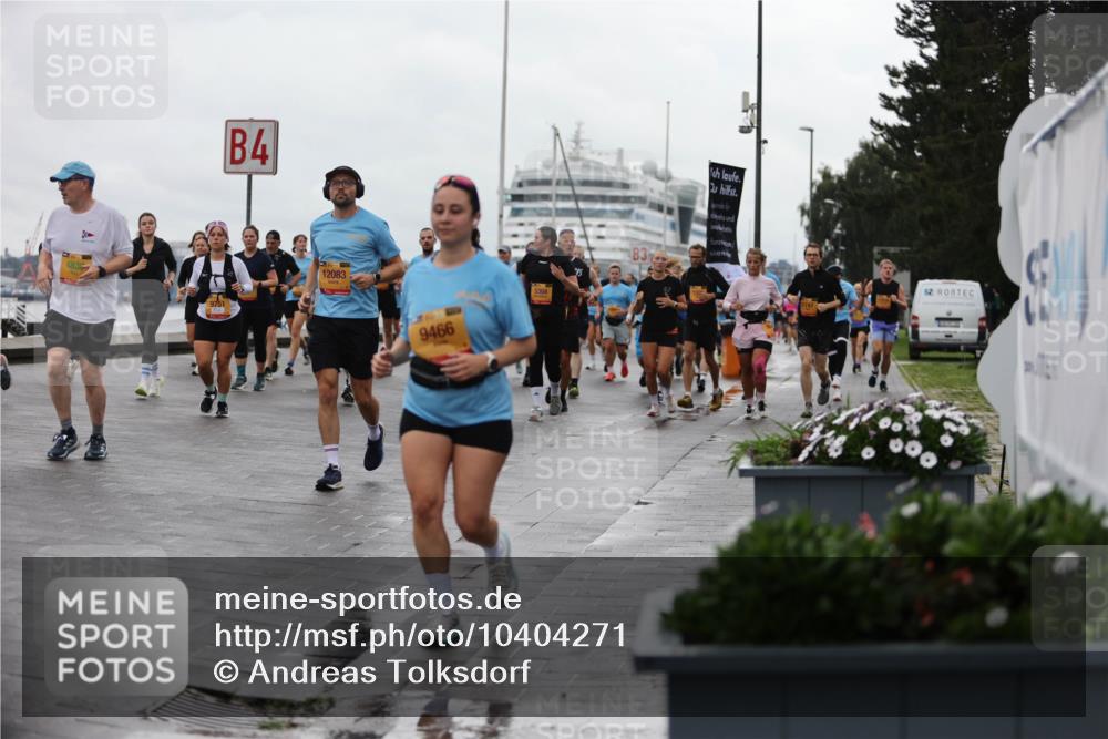 13.09.2026 - Kiel Lauf Andreas Tolksdorf http://msf.ph/oto/10404271 13.09.2026 11:05:00 Kiellinie 9751, 4, 12083, 9466, 3 meine-sportfotos.de