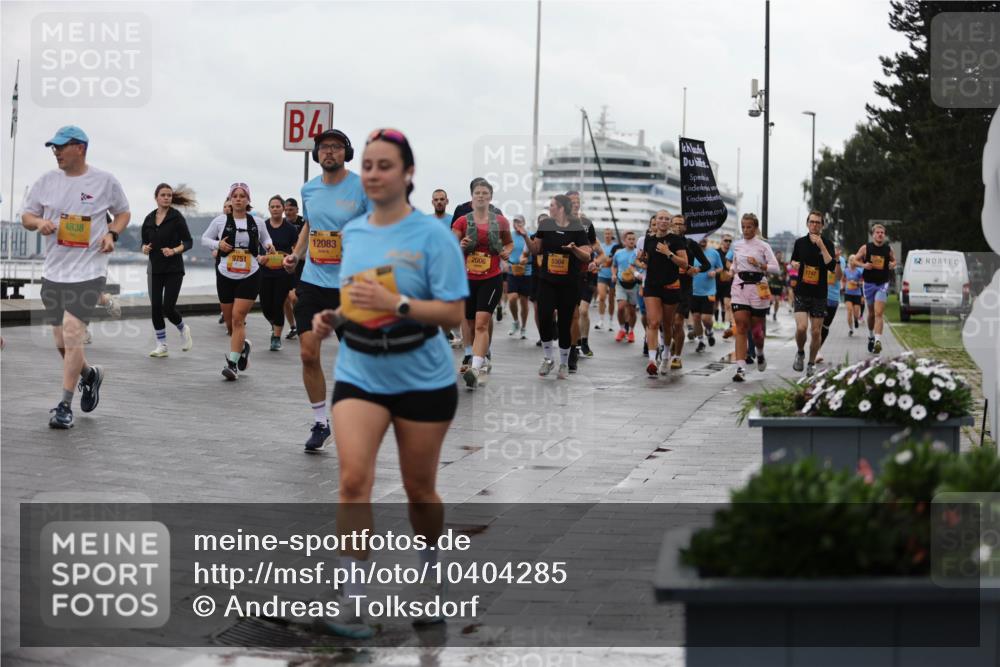 13.09.2026 - Kiel Lauf Andreas Tolksdorf http://msf.ph/oto/10404285 13.09.2026 11:05:01 Kiellinie 4, 4838, 12083, 2006, 9751, 5304, 1747 meine-sportfotos.de