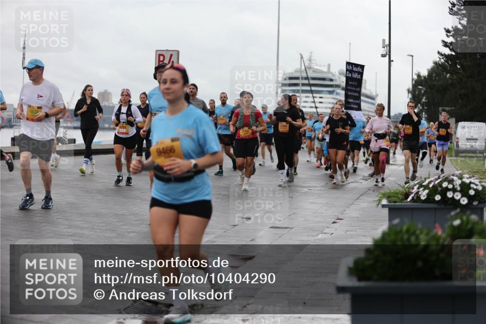 13.09.2026 - Kiel Lauf Andreas Tolksdorf http://msf.ph/oto/10404290 13.09.2026 11:05:01 Kiellinie 4838, 9751, 9466, 2006, 5304, 1747 meine-sportfotos.de