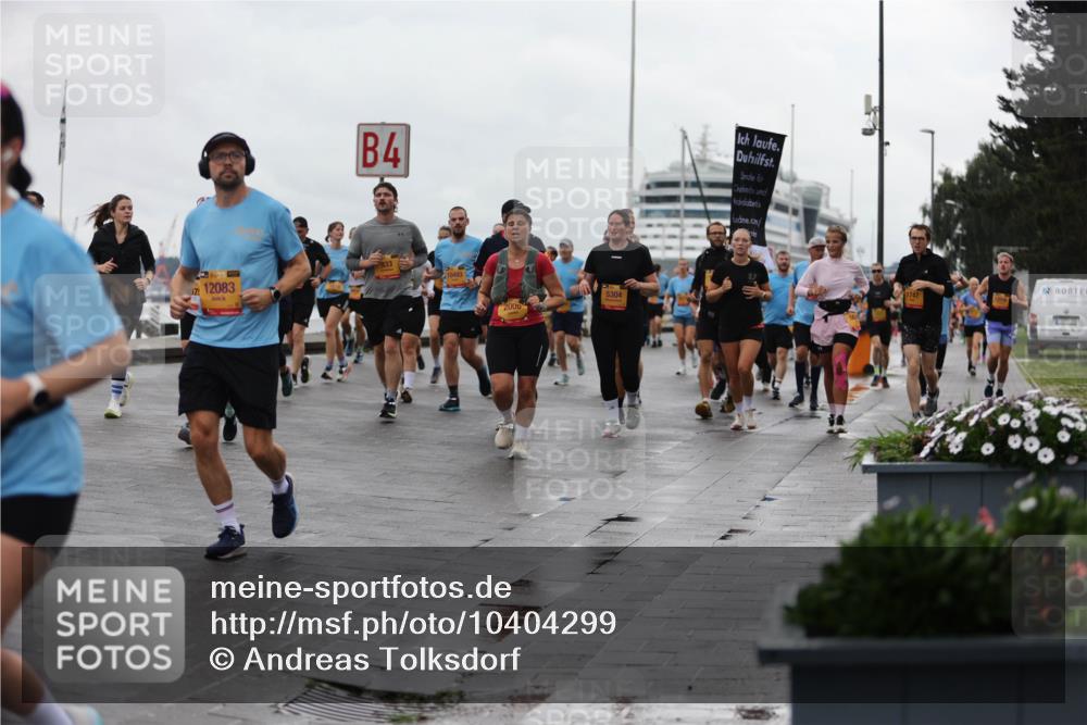 13.09.2026 - Kiel Lauf Andreas Tolksdorf http://msf.ph/oto/10404299 13.09.2026 11:05:02 Kiellinie 4, 1, 39, 712083, 2006, 5304, 1747 meine-sportfotos.de