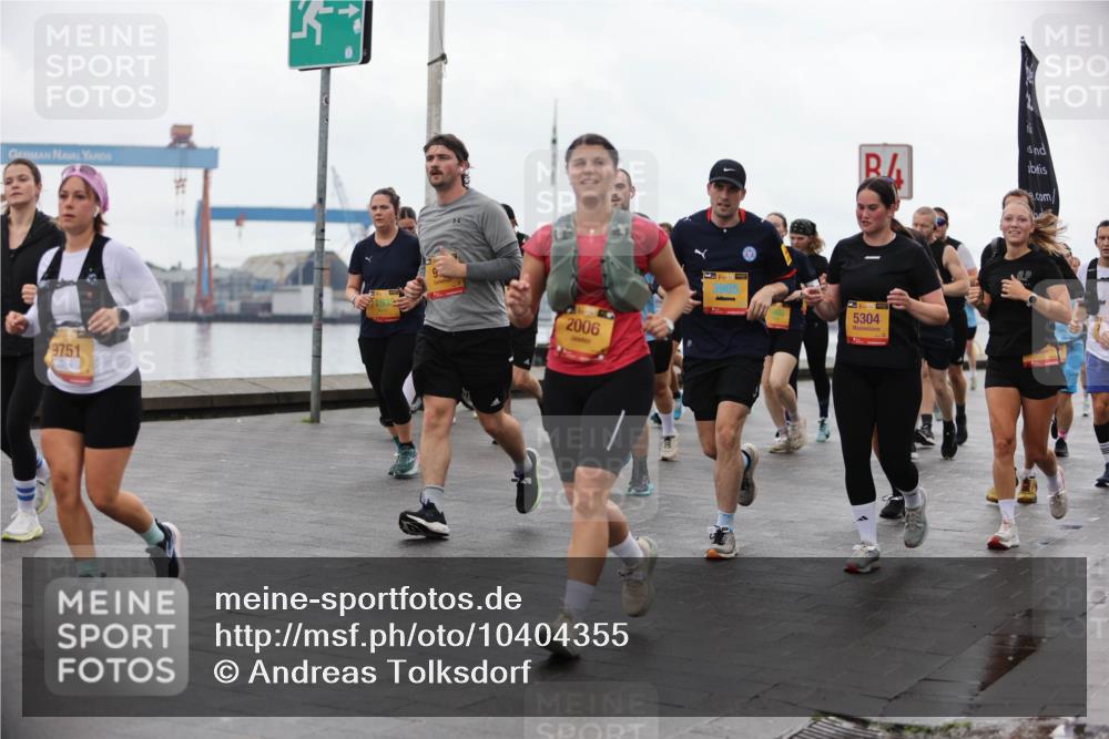 13.09.2026 - Kiel Lauf Andreas Tolksdorf http://msf.ph/oto/10404355 13.09.2026 11:05:05 Kiellinie 9751, 2006, 39, 1909, 5304 meine-sportfotos.de