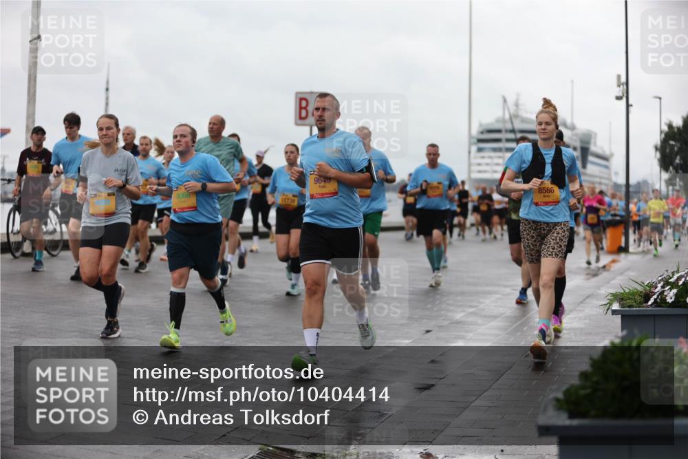 13.09.2026 - Kiel Lauf Andreas Tolksdorf http://msf.ph/oto/10404414 13.09.2026 11:05:14 Kiellinie 9649, 8586 meine-sportfotos.de