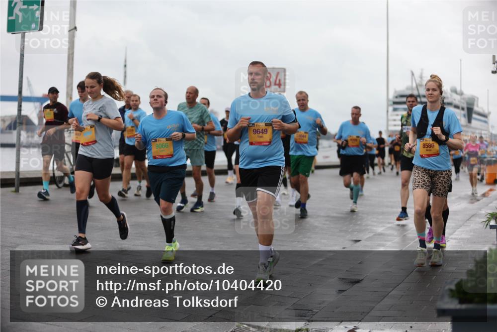 13.09.2026 - Kiel Lauf Andreas Tolksdorf http://msf.ph/oto/10404420 13.09.2026 11:05:15 Kiellinie 84, 38, 9649, 38, 9066, 11044, 8586 meine-sportfotos.de