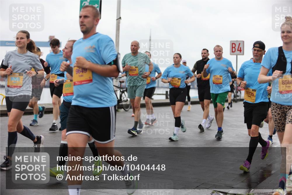 13.09.2026 - Kiel Lauf Andreas Tolksdorf http://msf.ph/oto/10404448 13.09.2026 11:05:16 Kiellinie 9065, 9917, 9066, 9649, 4344, 11738, 11044, 4, 10735, 8586 meine-sportfotos.de