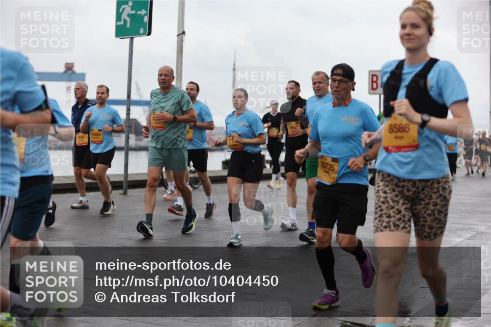 13.09.2026 - Kiel Lauf Andreas Tolksdorf http://msf.ph/oto/10404450 13.09.2026 11:05:16 Kiellinie 12358, 815, 3, 358, 8586, 8, 39, 10735 meine-sportfotos.de