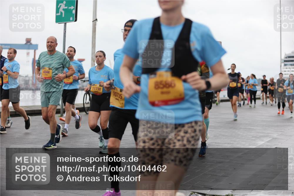 13.09.2026 - Kiel Lauf Andreas Tolksdorf http://msf.ph/oto/10404462 13.09.2026 11:05:17 Kiellinie 358, 4344, 11738, 10735, 8566 meine-sportfotos.de
