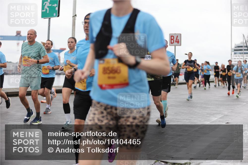 13.09.2026 - Kiel Lauf Andreas Tolksdorf http://msf.ph/oto/10404465 13.09.2026 11:05:17 Kiellinie 106, 434, 299, 11739, 8566, 45, 4 meine-sportfotos.de