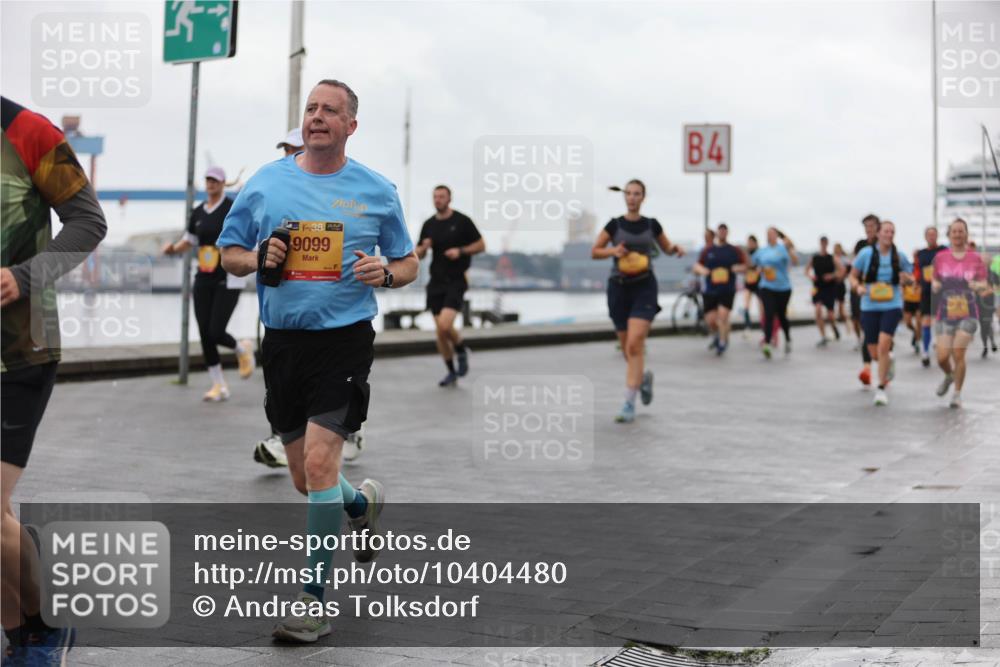 13.09.2026 - Kiel Lauf Andreas Tolksdorf http://msf.ph/oto/10404480 13.09.2026 11:05:18 Kiellinie 4, 48, 9099, 4 meine-sportfotos.de