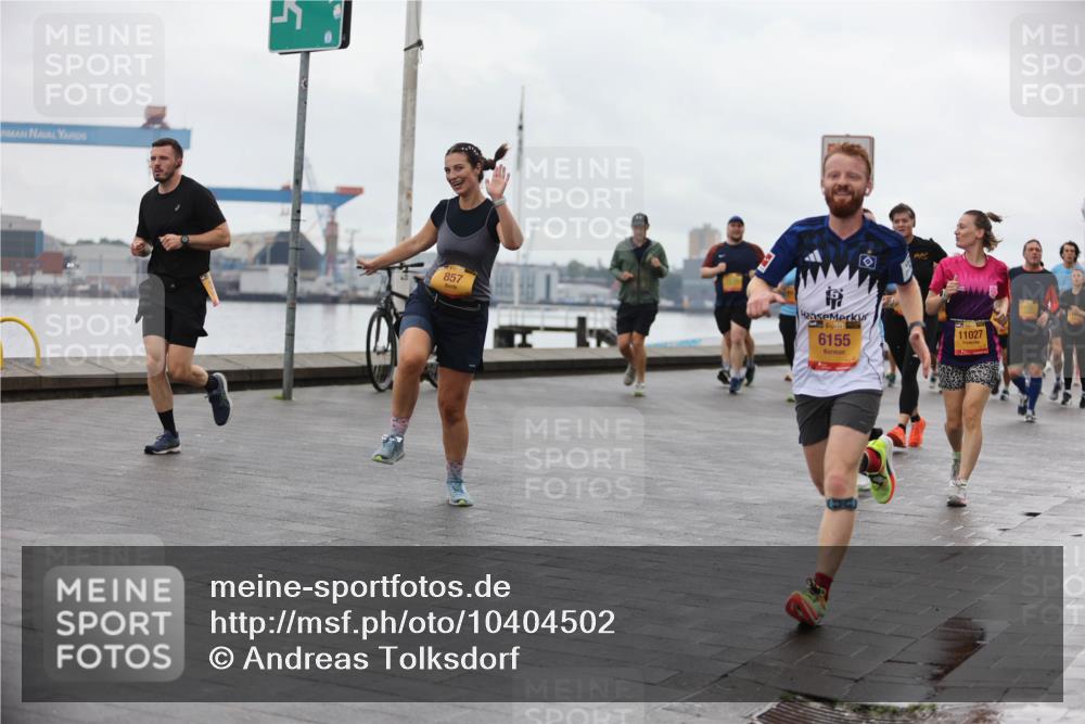13.09.2026 - Kiel Lauf Andreas Tolksdorf http://msf.ph/oto/10404502 13.09.2026 11:05:20 Kiellinie 857, 39, 6155, 11027 meine-sportfotos.de