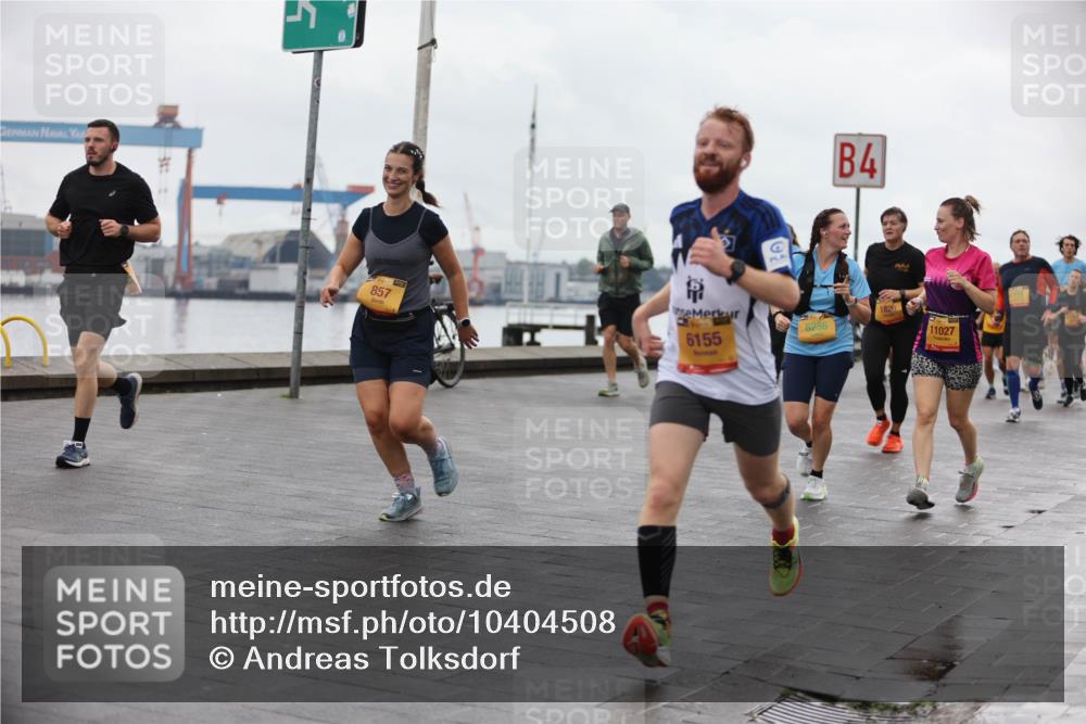 13.09.2026 - Kiel Lauf Andreas Tolksdorf http://msf.ph/oto/10404508 13.09.2026 11:05:21 Kiellinie 4, 857, 6155, 6256, 1820, 11027 meine-sportfotos.de