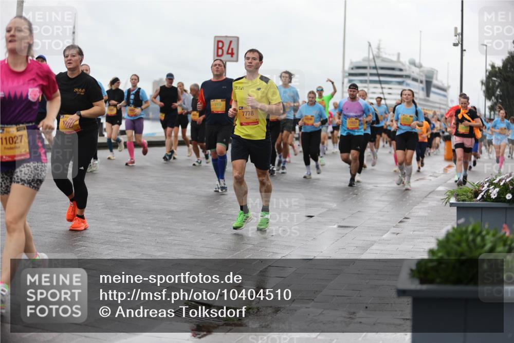 13.09.2026 - Kiel Lauf Andreas Tolksdorf http://msf.ph/oto/10404510 13.09.2026 11:05:23 Kiellinie 11027, 4, 719, 7778, 11631 meine-sportfotos.de