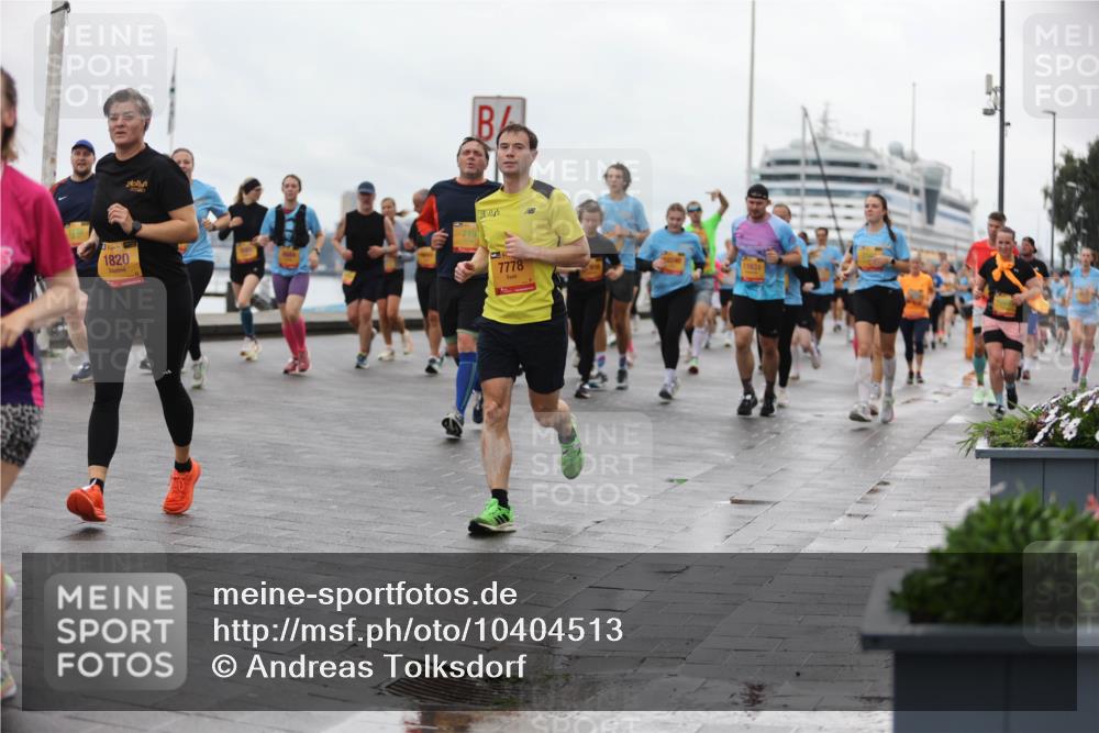 13.09.2026 - Kiel Lauf Andreas Tolksdorf http://msf.ph/oto/10404513 13.09.2026 11:05:23 Kiellinie 4, 39, 1820, 719, 7778, 11631 meine-sportfotos.de