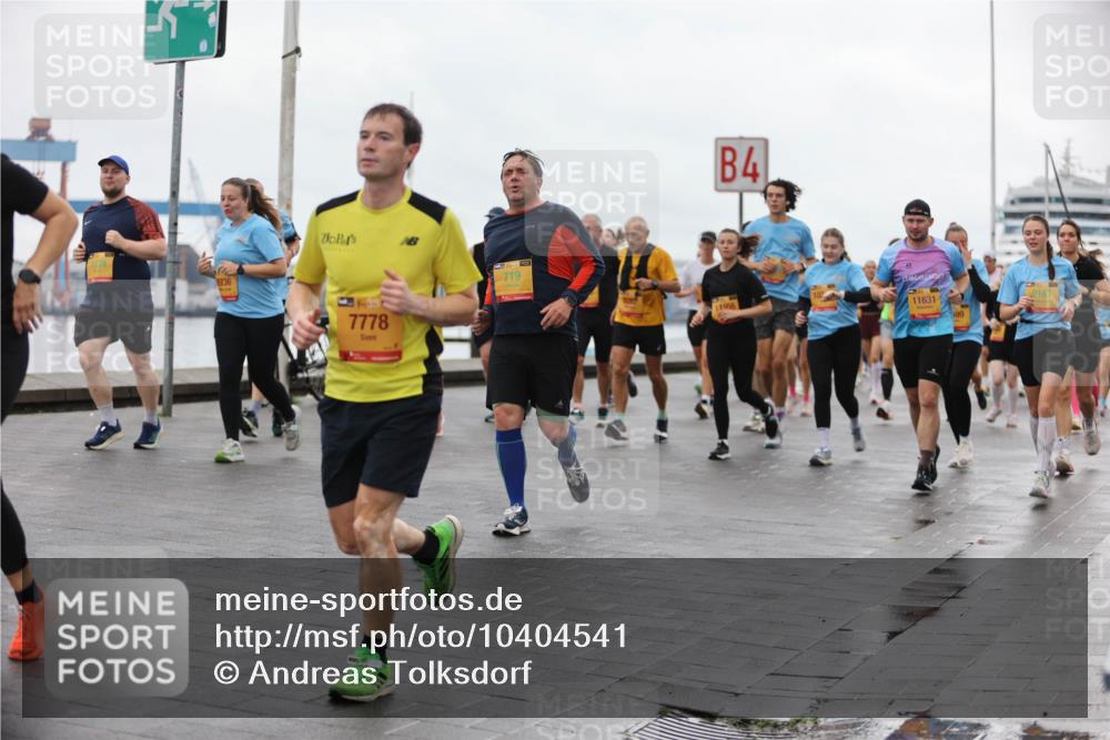 13.09.2026 - Kiel Lauf Andreas Tolksdorf http://msf.ph/oto/10404541 13.09.2026 11:05:25 Kiellinie 1578, 1936, 7778, 719, 4, 11966, 11631, 99, 2161 meine-sportfotos.de