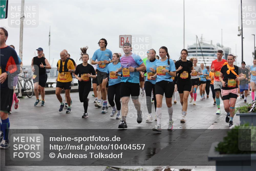 13.09.2026 - Kiel Lauf Andreas Tolksdorf http://msf.ph/oto/10404557 13.09.2026 11:05:26 Kiellinie 11631, 9282, 1024, 11956, 3599, 6762, 10482 meine-sportfotos.de