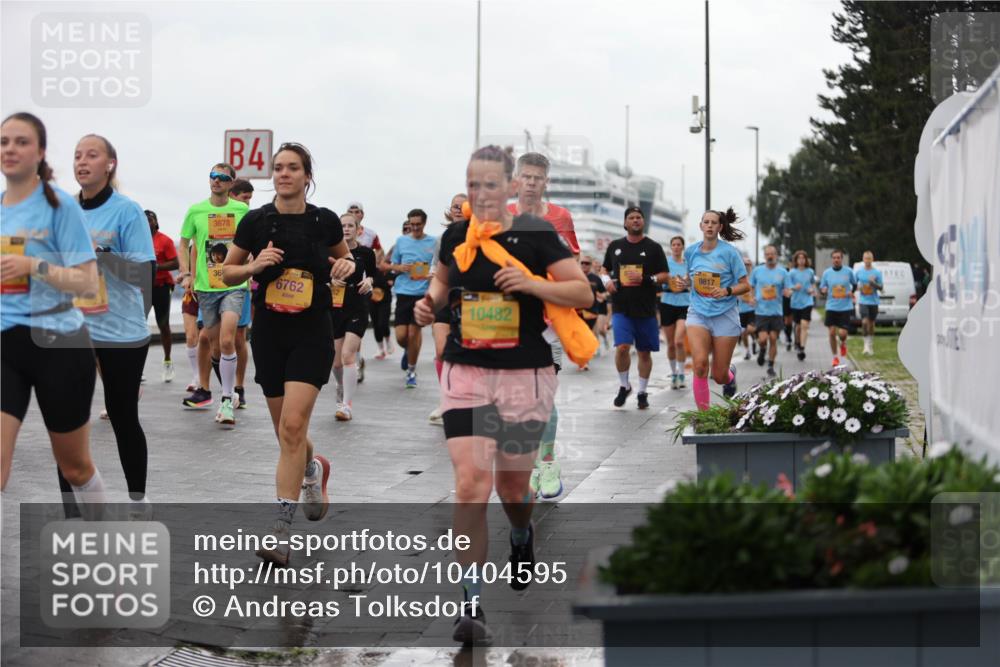 13.09.2026 - Kiel Lauf Andreas Tolksdorf http://msf.ph/oto/10404595 13.09.2026 11:05:27 Kiellinie 4, 3678, 36, 6762, 10482, 9817 meine-sportfotos.de