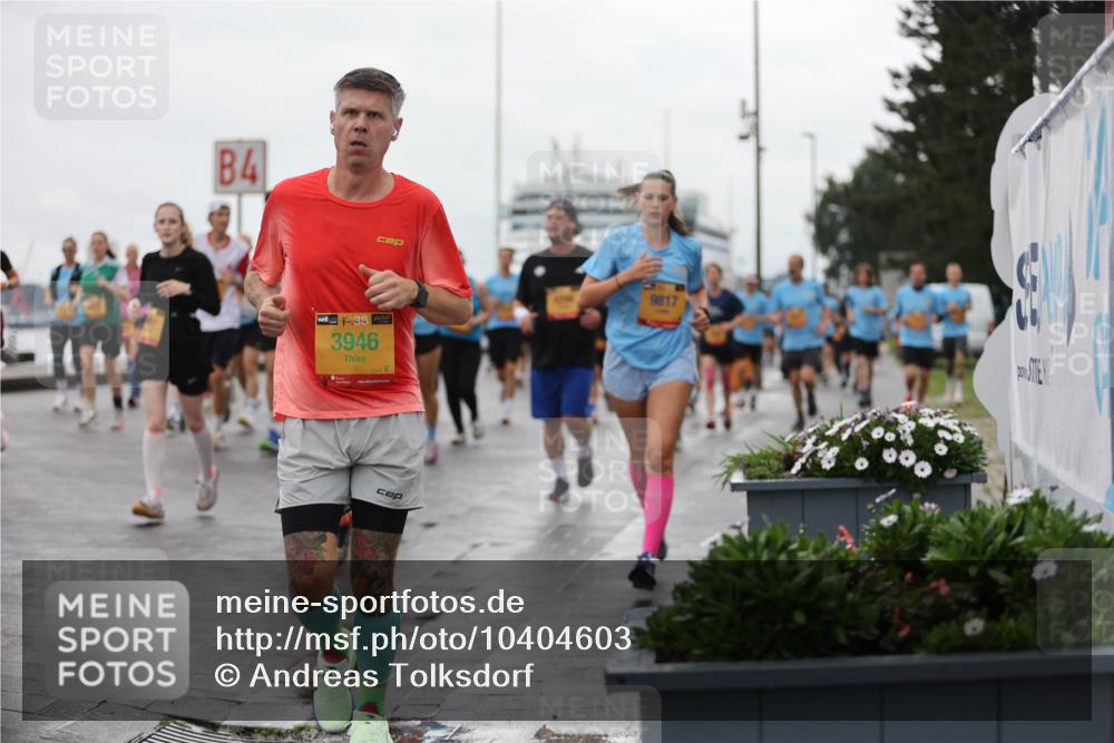 13.09.2026 - Kiel Lauf Andreas Tolksdorf http://msf.ph/oto/10404603 13.09.2026 11:05:29 Kiellinie 4, 4, 38, 3946, 9817 meine-sportfotos.de