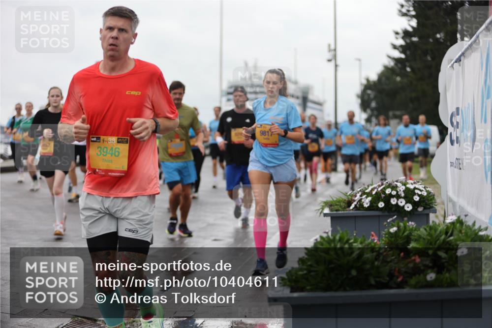 13.09.2026 - Kiel Lauf Andreas Tolksdorf http://msf.ph/oto/10404611 13.09.2026 11:05:30 Kiellinie 1152, 38, 225, 3946, 9817 meine-sportfotos.de