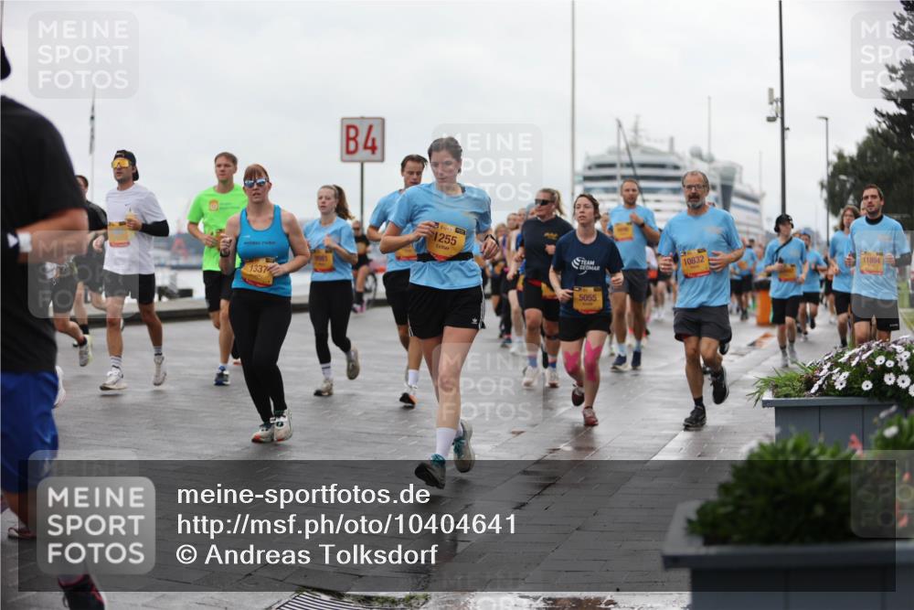 13.09.2026 - Kiel Lauf Andreas Tolksdorf http://msf.ph/oto/10404641 13.09.2026 11:05:33 Kiellinie 9981, 1337, 4, 38, 1255, 5055, 10832, 375, 11894 meine-sportfotos.de