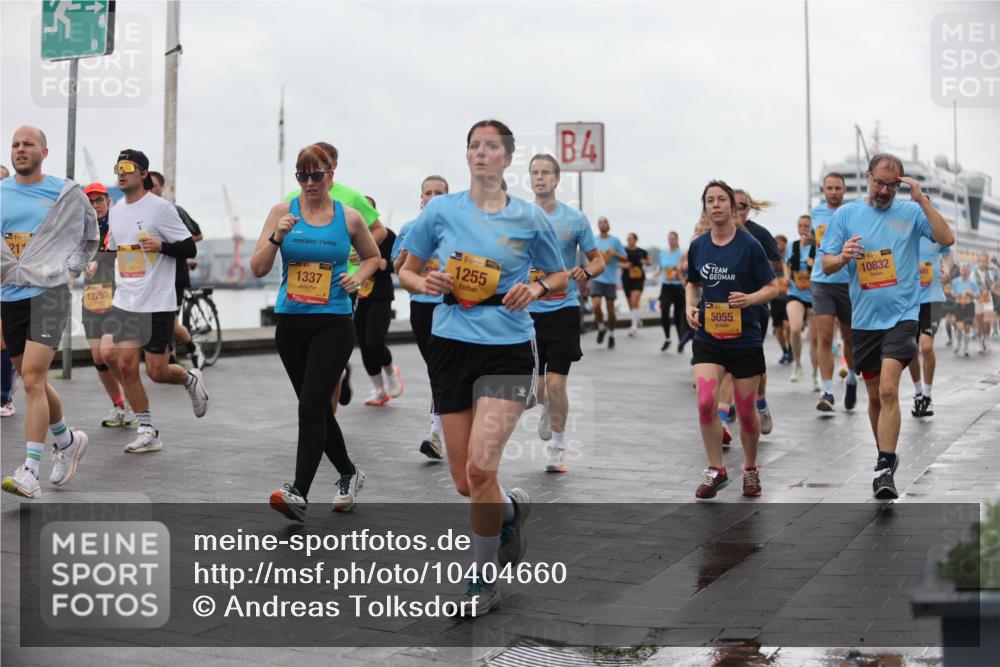13.09.2026 - Kiel Lauf Andreas Tolksdorf http://msf.ph/oto/10404660 13.09.2026 11:05:34 Kiellinie 39, 21, 4, 1, 38, 200, 1255, 10832, 1337, 12253, 5055 meine-sportfotos.de