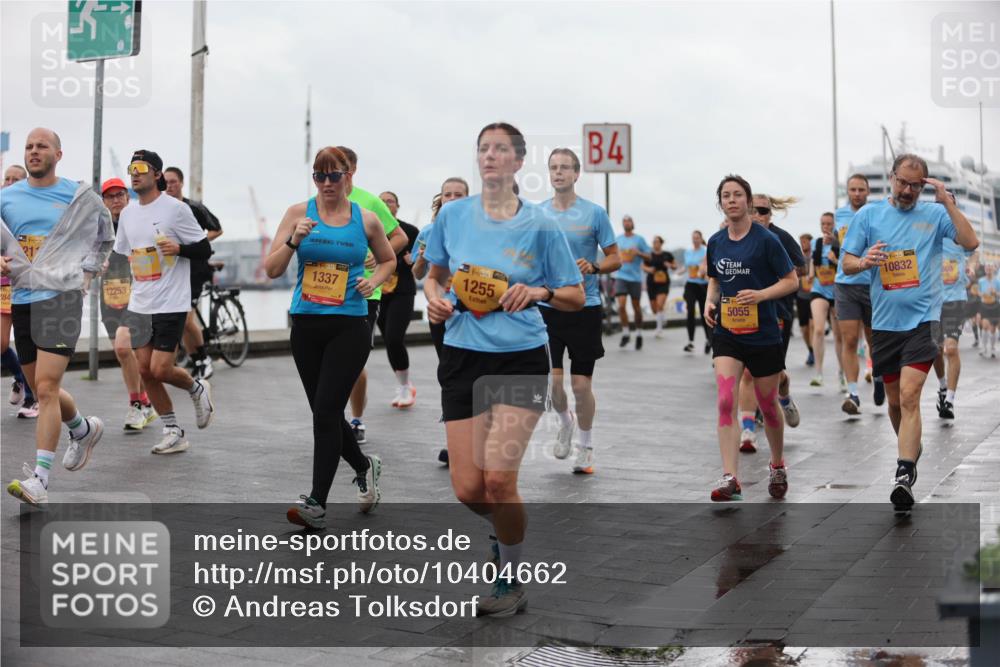 13.09.2026 - Kiel Lauf Andreas Tolksdorf http://msf.ph/oto/10404662 13.09.2026 11:05:34 Kiellinie 12253, 2844, 4, 10832, 1337, 1, 38, 1255, 5055, 660 meine-sportfotos.de