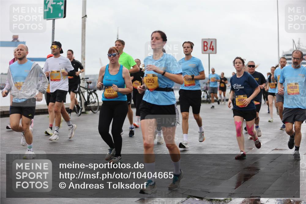 13.09.2026 - Kiel Lauf Andreas Tolksdorf http://msf.ph/oto/10404665 13.09.2026 11:05:34 Kiellinie 39, 211, 1255, 1337, 4, 39, 5055, 39, 10832 meine-sportfotos.de