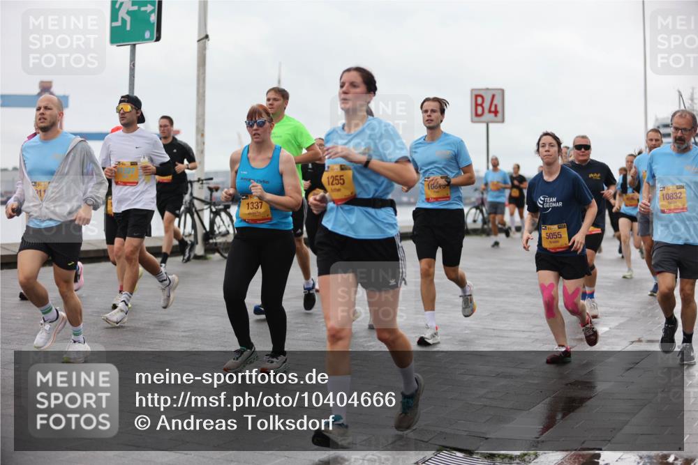 13.09.2026 - Kiel Lauf Andreas Tolksdorf http://msf.ph/oto/10404666 13.09.2026 11:05:34 Kiellinie 38, 1255, 1337, 4, 38, 10832, 5055 meine-sportfotos.de