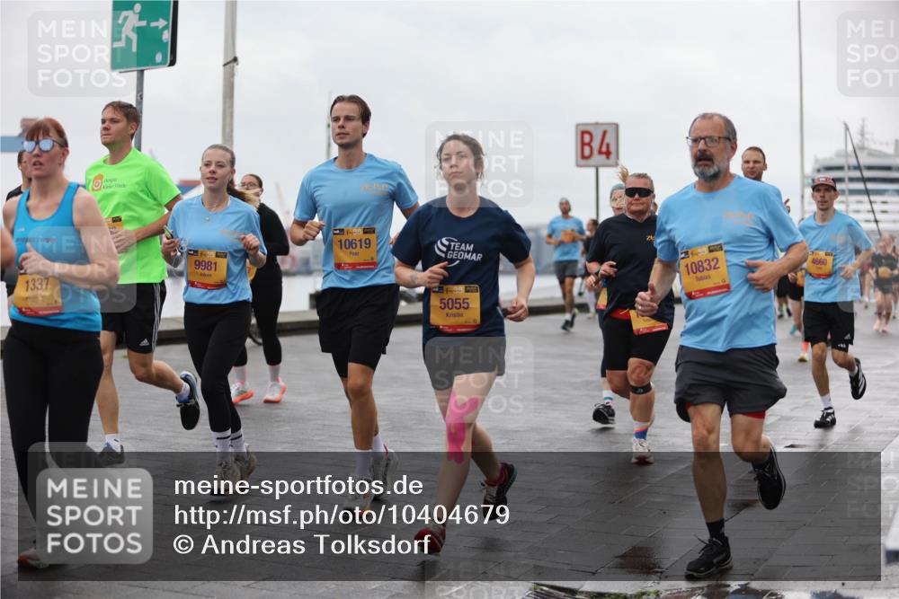 13.09.2026 - Kiel Lauf Andreas Tolksdorf http://msf.ph/oto/10404679 13.09.2026 11:05:35 Kiellinie 1337, 38, 9981, 38, 10619, 38, 5055, 4, 4, 38, 10832, 4660 meine-sportfotos.de