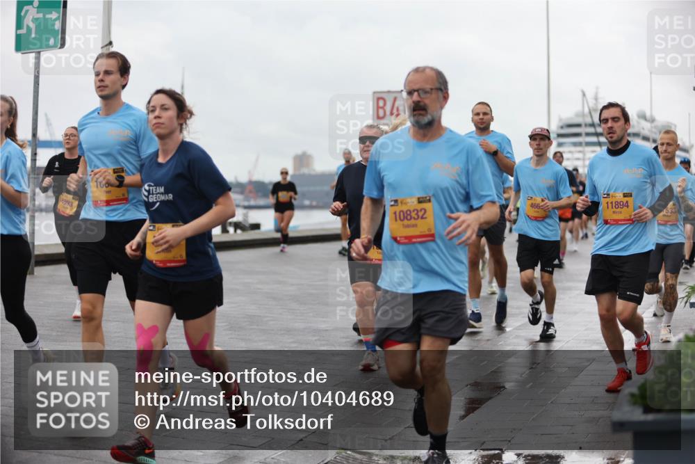 13.09.2026 - Kiel Lauf Andreas Tolksdorf http://msf.ph/oto/10404689 13.09.2026 11:05:35 Kiellinie 8893, 10832, 466, 38, 11894, 533 meine-sportfotos.de