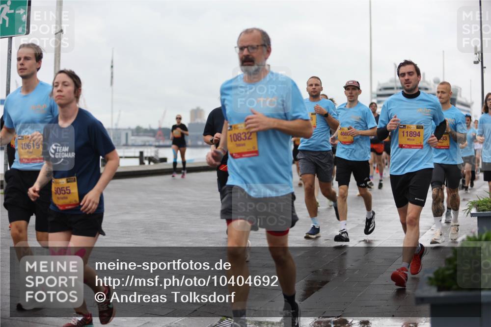 13.09.2026 - Kiel Lauf Andreas Tolksdorf http://msf.ph/oto/10404692 13.09.2026 11:05:35 Kiellinie 10619, 10832, 363, 4660, 38, 11894, 5055, 33 meine-sportfotos.de