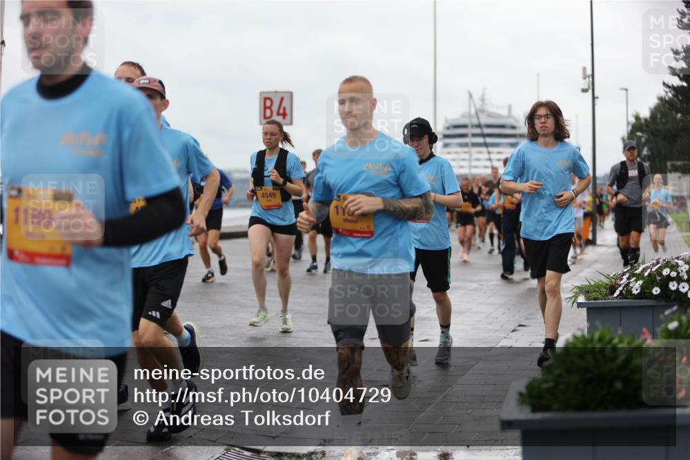 13.09.2026 - Kiel Lauf Andreas Tolksdorf http://msf.ph/oto/10404729 13.09.2026 11:05:37 Kiellinie 1189, 4, 4549, 1 meine-sportfotos.de