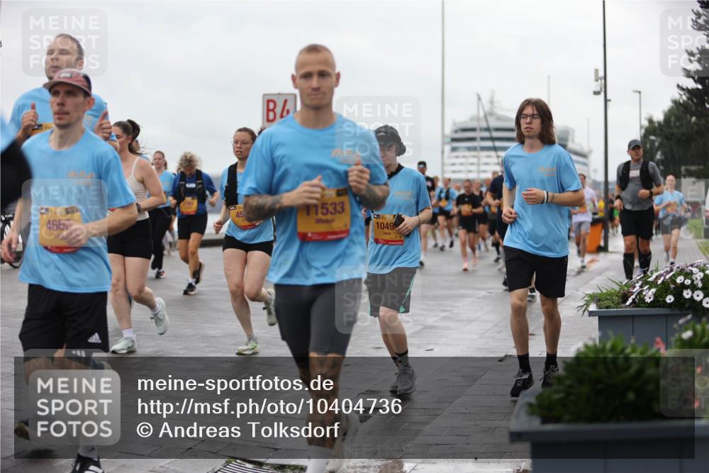 13.09.2026 - Kiel Lauf Andreas Tolksdorf http://msf.ph/oto/10404736 13.09.2026 11:05:37 Kiellinie 466, 1767, 45, 11533, 38, 1049 meine-sportfotos.de
