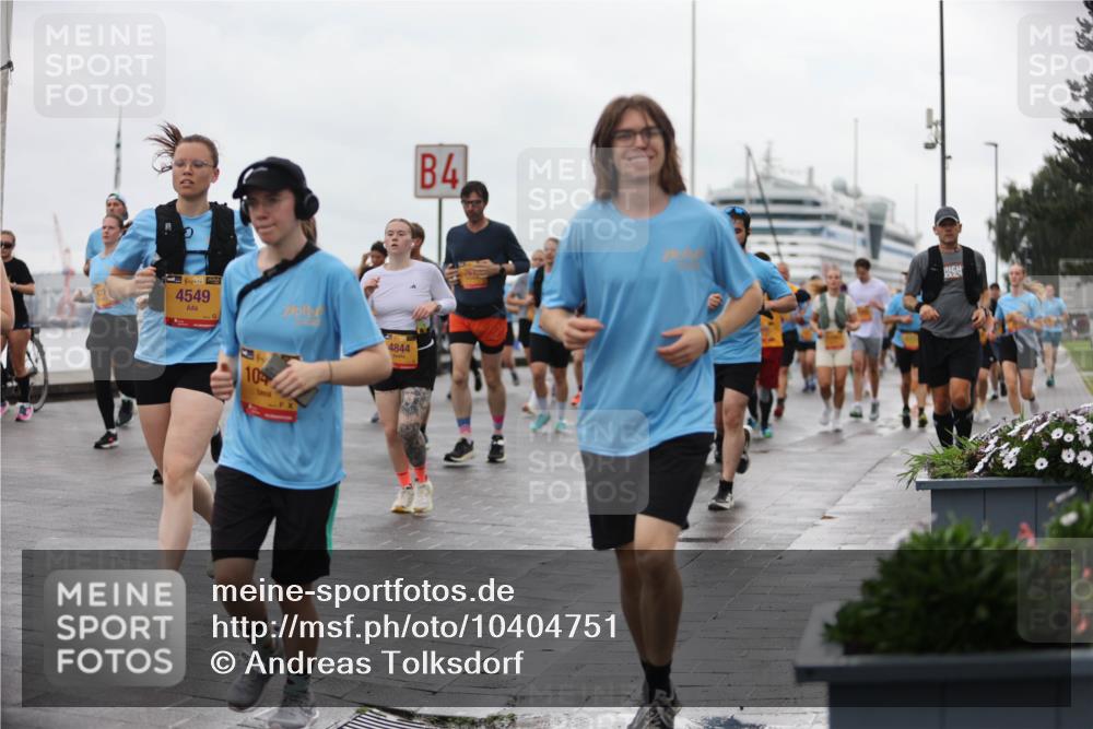 13.09.2026 - Kiel Lauf Andreas Tolksdorf http://msf.ph/oto/10404751 13.09.2026 11:05:38 Kiellinie 4549, 10, 4844, 4 meine-sportfotos.de