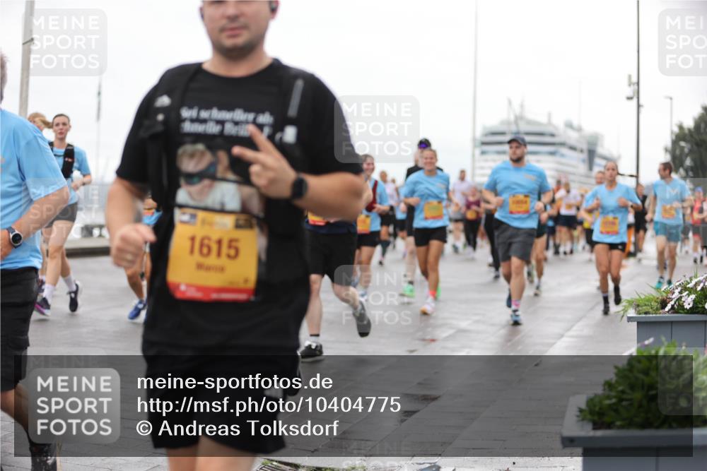 13.09.2026 - Kiel Lauf Andreas Tolksdorf http://msf.ph/oto/10404775 13.09.2026 11:05:47 Kiellinie 1615 meine-sportfotos.de