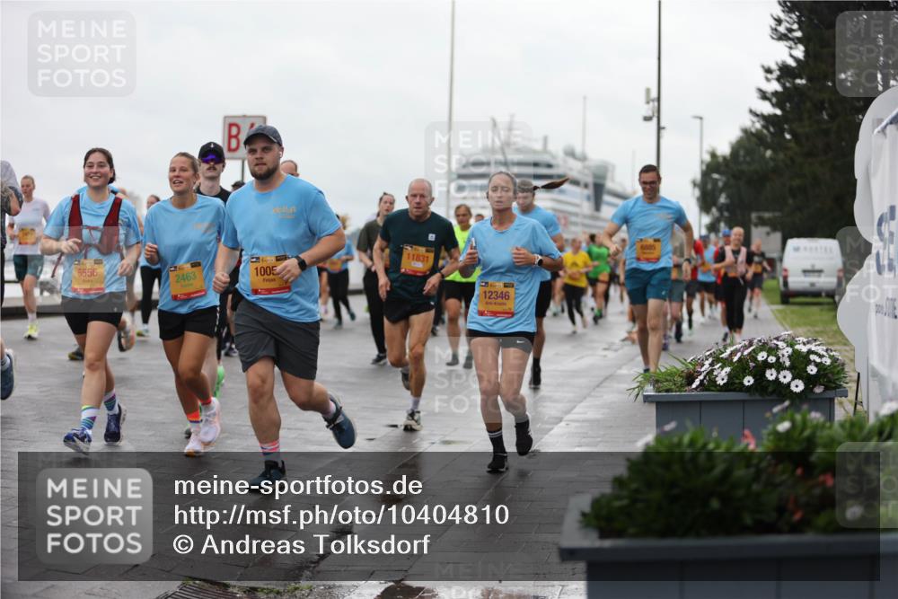 13.09.2026 - Kiel Lauf Andreas Tolksdorf http://msf.ph/oto/10404810 13.09.2026 11:05:49 Kiellinie 5556, 35, 2463, 39, 1005, 11831, 313, 12346 meine-sportfotos.de
