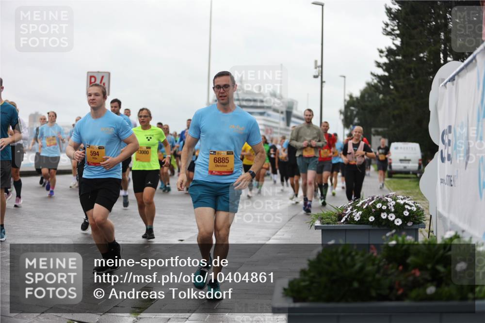13.09.2026 - Kiel Lauf Andreas Tolksdorf http://msf.ph/oto/10404861 13.09.2026 11:05:51 Kiellinie 38, 594, 13000, 38, 6885 meine-sportfotos.de