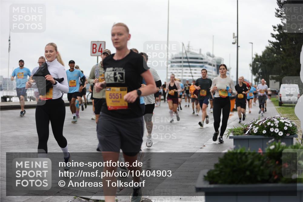 13.09.2026 - Kiel Lauf Andreas Tolksdorf http://msf.ph/oto/10404903 13.09.2026 11:06:02 Kiellinie 12564, 4, 5551 meine-sportfotos.de