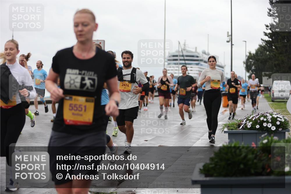 13.09.2026 - Kiel Lauf Andreas Tolksdorf http://msf.ph/oto/10404914 13.09.2026 11:06:03 Kiellinie 5551, 2474, 7257, 1688 meine-sportfotos.de