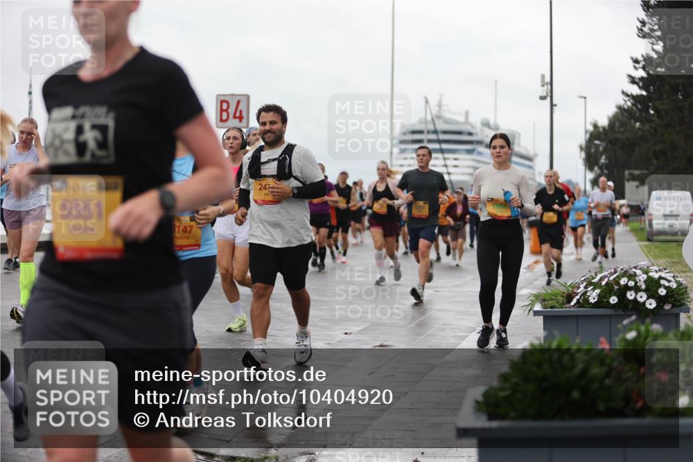 13.09.2026 - Kiel Lauf Andreas Tolksdorf http://msf.ph/oto/10404920 13.09.2026 11:06:03 Kiellinie 5551, 39, 8147, 4, 247, 7257 meine-sportfotos.de