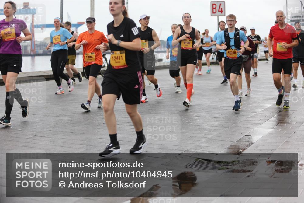 13.09.2026 - Kiel Lauf Andreas Tolksdorf http://msf.ph/oto/10404945 13.09.2026 11:06:09 Kiellinie 4285, 3016, 1394, 12411, 784, 4, 7178, 12030 meine-sportfotos.de