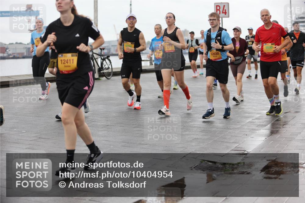 13.09.2026 - Kiel Lauf Andreas Tolksdorf http://msf.ph/oto/10404954 13.09.2026 11:06:10 Kiellinie 301, 12411, 6784, 2351, 7178, 12030, 4, 39, 9590 meine-sportfotos.de