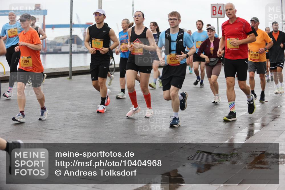 13.09.2026 - Kiel Lauf Andreas Tolksdorf http://msf.ph/oto/10404968 13.09.2026 11:06:10 Kiellinie 3016, 6784, 1394, 12030, 4, 11298 meine-sportfotos.de