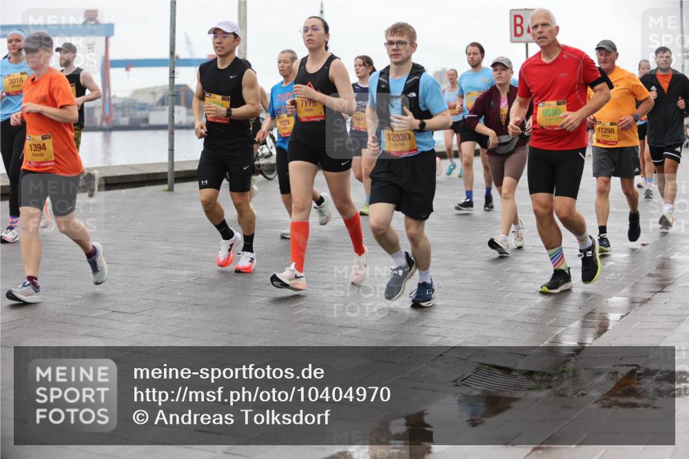 13.09.2026 - Kiel Lauf Andreas Tolksdorf http://msf.ph/oto/10404970 13.09.2026 11:06:10 Kiellinie 3016, 1394, 7178, 2351, 5411, 12030, 39, 9590, 11298 meine-sportfotos.de