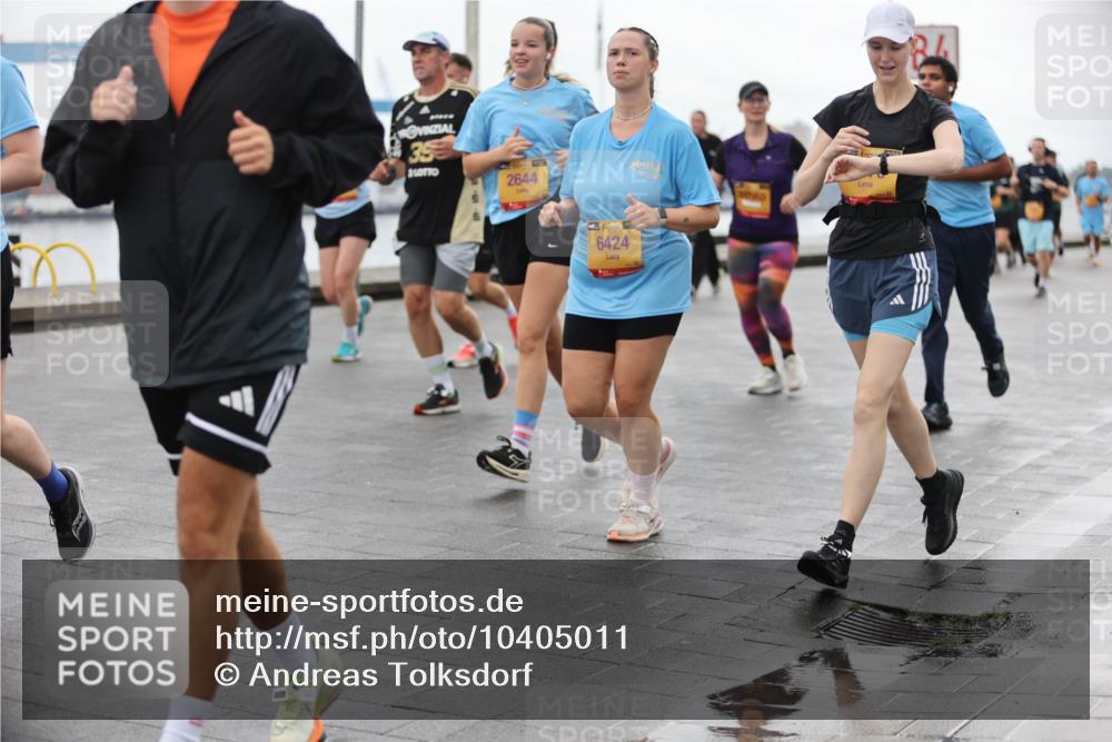 13.09.2026 - Kiel Lauf Andreas Tolksdorf http://msf.ph/oto/10405011 13.09.2026 11:06:14 Kiellinie 21210, 35, 2644, 38, 6424 meine-sportfotos.de