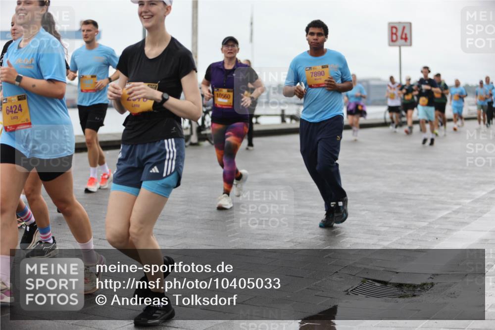 13.09.2026 - Kiel Lauf Andreas Tolksdorf http://msf.ph/oto/10405033 13.09.2026 11:06:15 Kiellinie 139, 6424, 10560, 7890, 4 meine-sportfotos.de