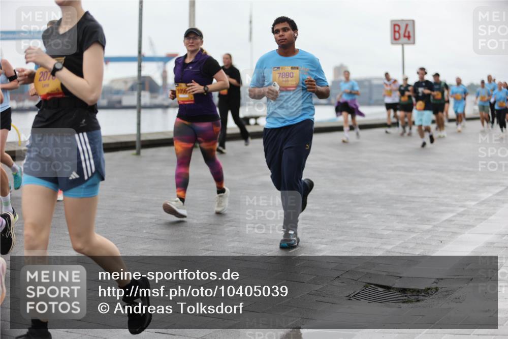 13.09.2026 - Kiel Lauf Andreas Tolksdorf http://msf.ph/oto/10405039 13.09.2026 11:06:15 Kiellinie 20, 1056, 7890, 4 meine-sportfotos.de