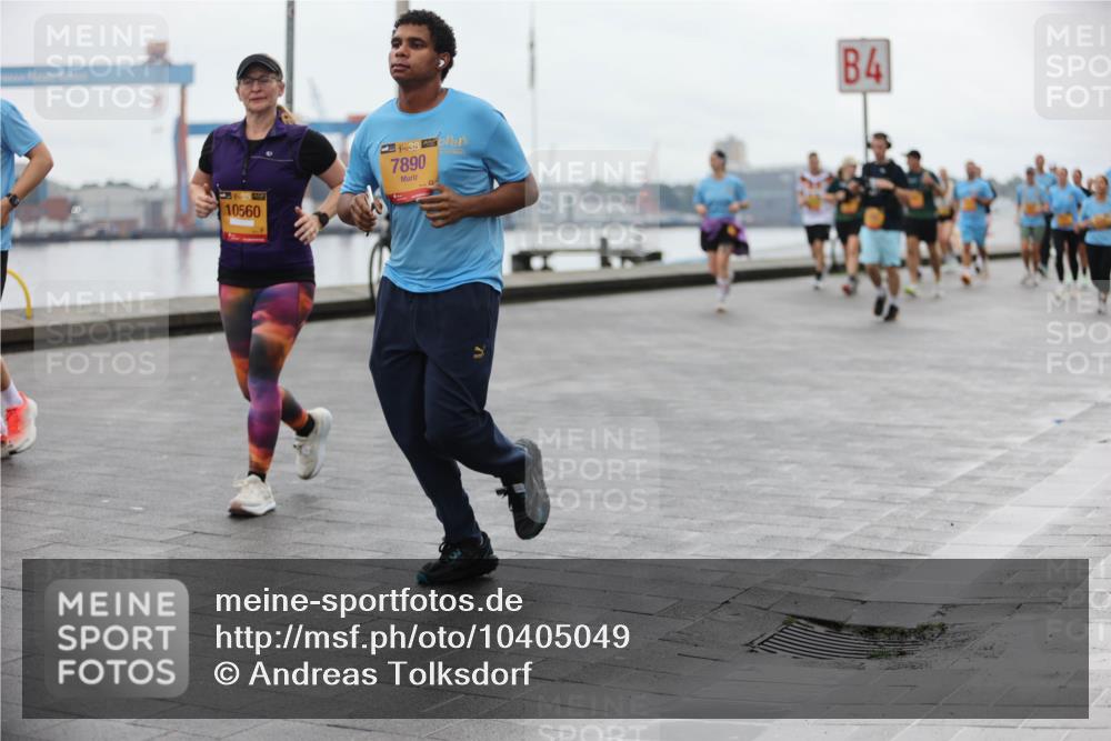 13.09.2026 - Kiel Lauf Andreas Tolksdorf http://msf.ph/oto/10405049 13.09.2026 11:06:16 Kiellinie 10560, 38, 7890, 4 meine-sportfotos.de