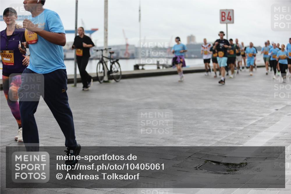 13.09.2026 - Kiel Lauf Andreas Tolksdorf http://msf.ph/oto/10405061 13.09.2026 11:06:16 Kiellinie 10560, 7890, 4 meine-sportfotos.de